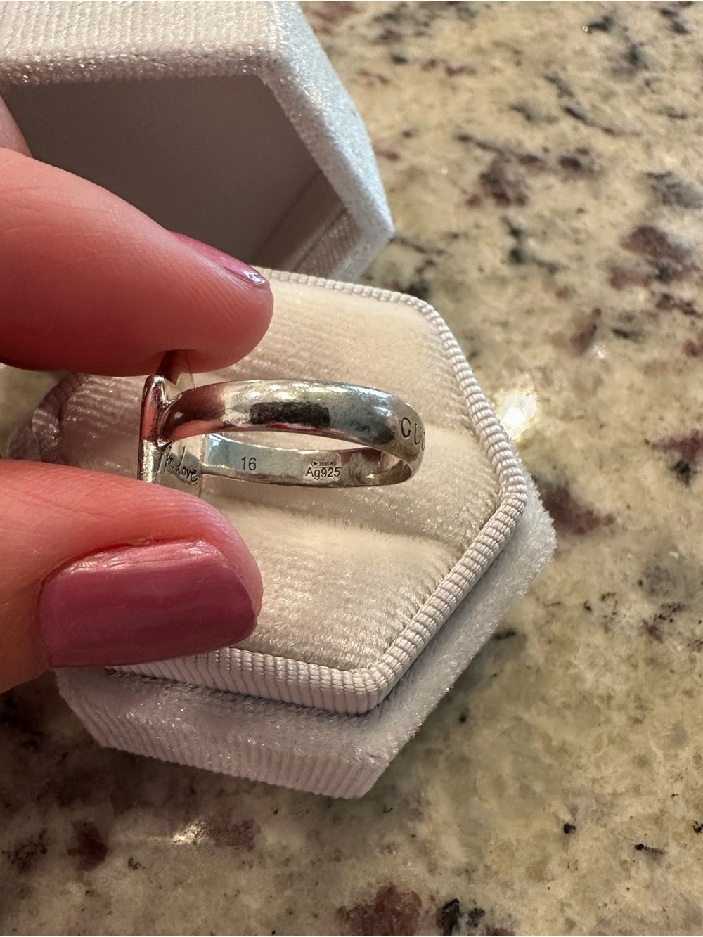 Gucci Sterling Silver Blind For Love Star Cat Ring - Picture 7 of 9